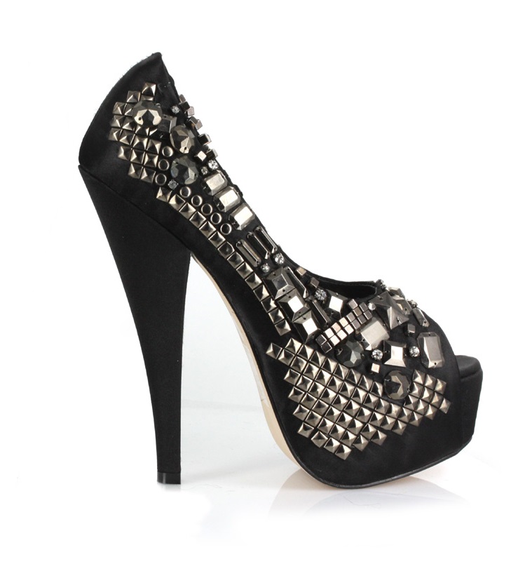 Bailey - 6.5 Inch Metal and Studded Pump